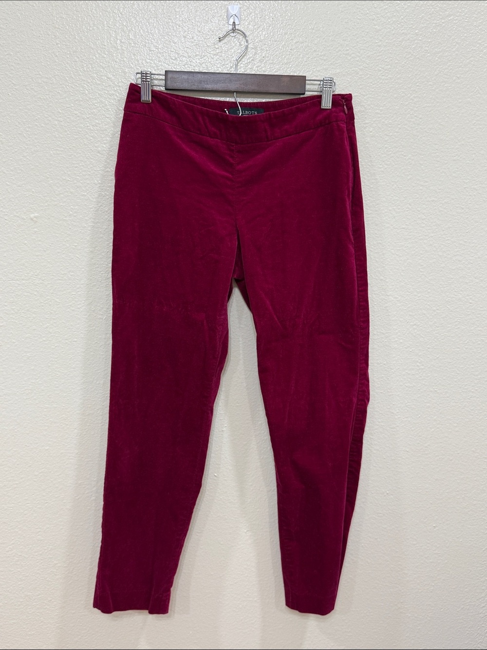Talbots Curvy Fit Cranberry Velvet Straight Pants Size 4P Preppy